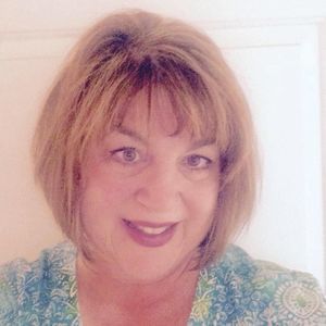 Meet your Posher, Debbie